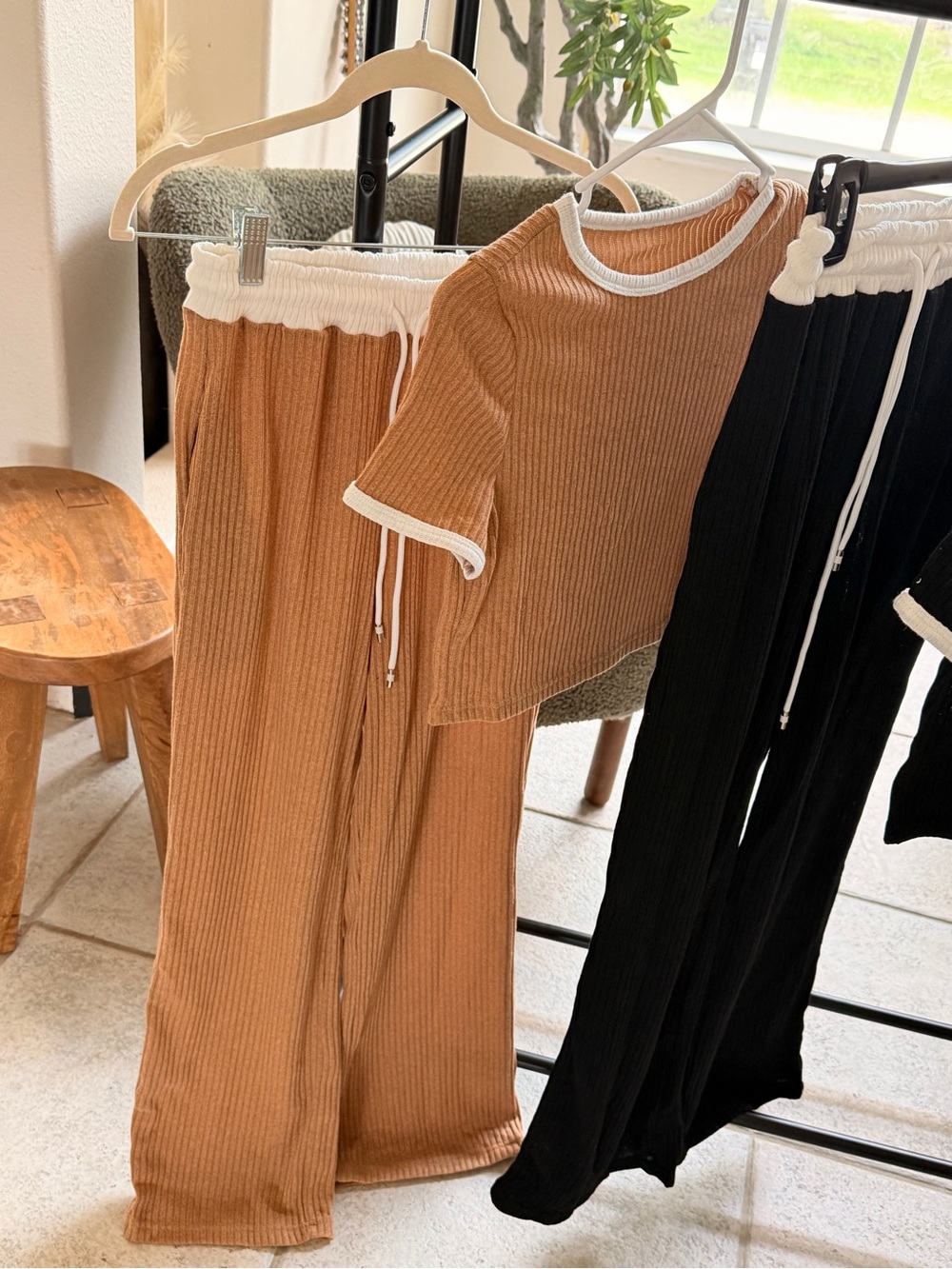 Ribbed Two-Piece Loungewear Set — Camel with White Trim